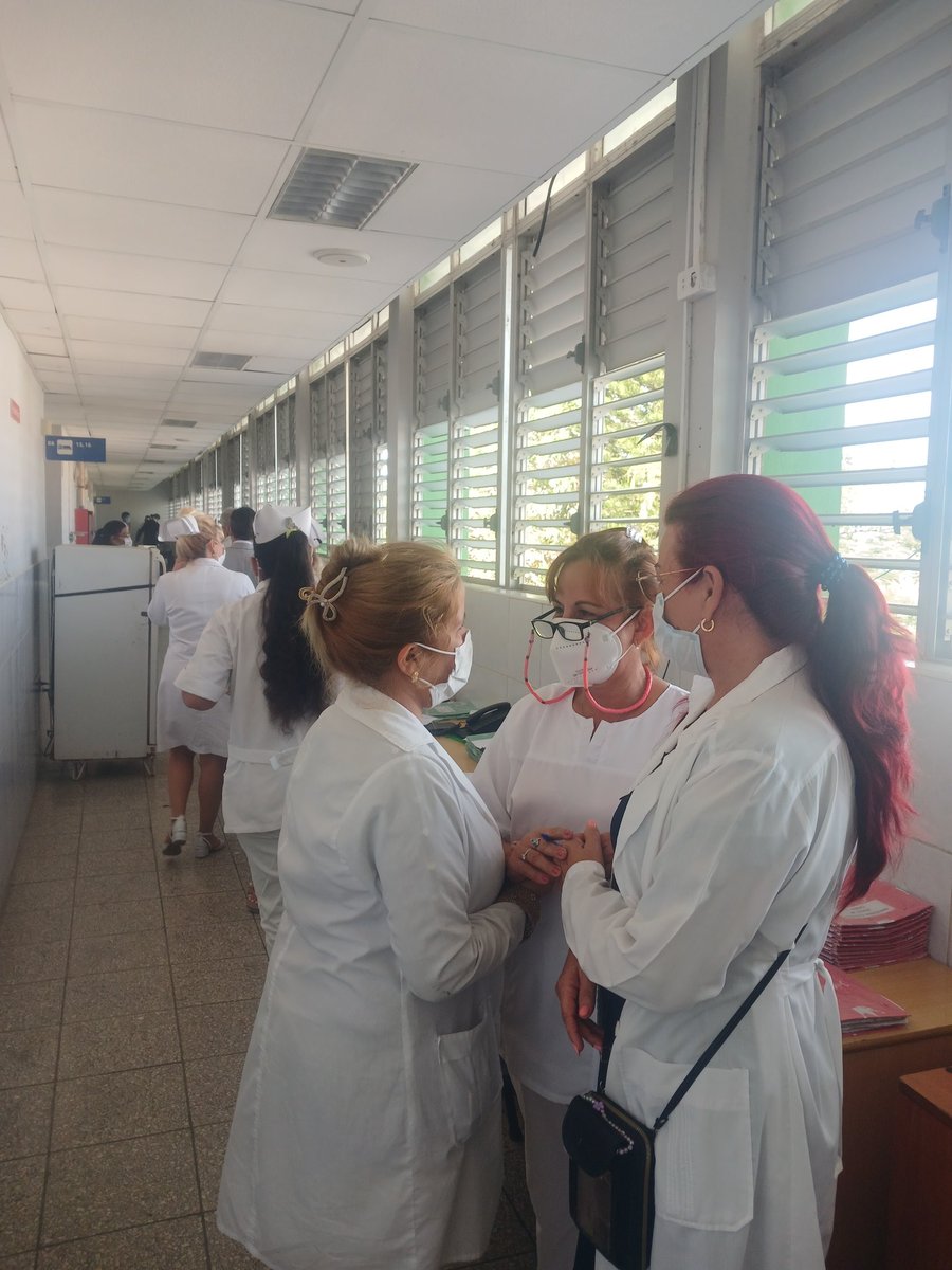 🤝 Intercambio fructífero! Continúa la jornada con la rectora y el director de relaciones internacionales de la SEUAT en la UCM Cienfuegos. Hoy, visitamos el Centro Especializado Ambulatorio Héroes de Playa Girón. #CooperaciónAcadémica #Salud #Cuba 🇲🇽🇨🇺