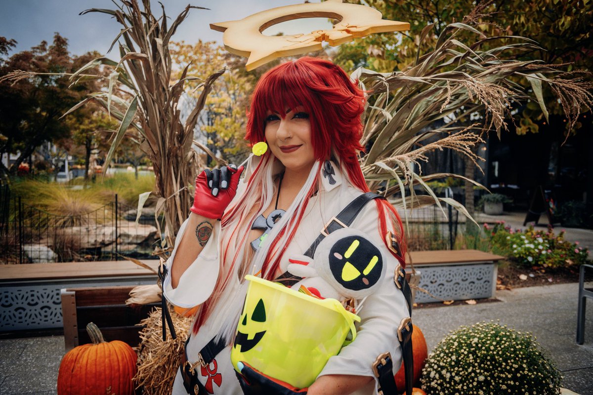 It’s Halloween week!!
What a better time to post Jack-o!!