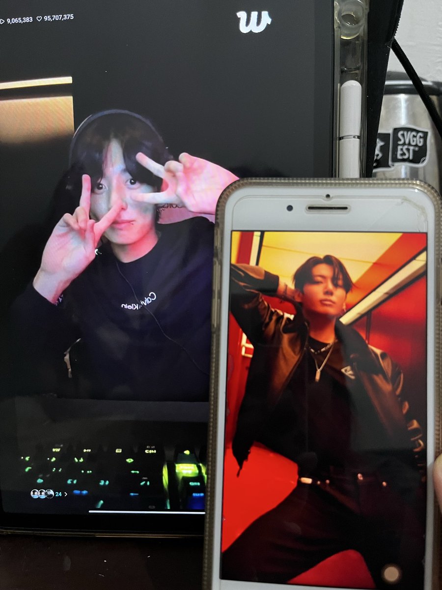 sugariayuo's tweet photo. This is Unmatched 😭🤣#JK #JUNGKOOK #CalvinKlein #BTS https://t.co/8zO7gO5hwl