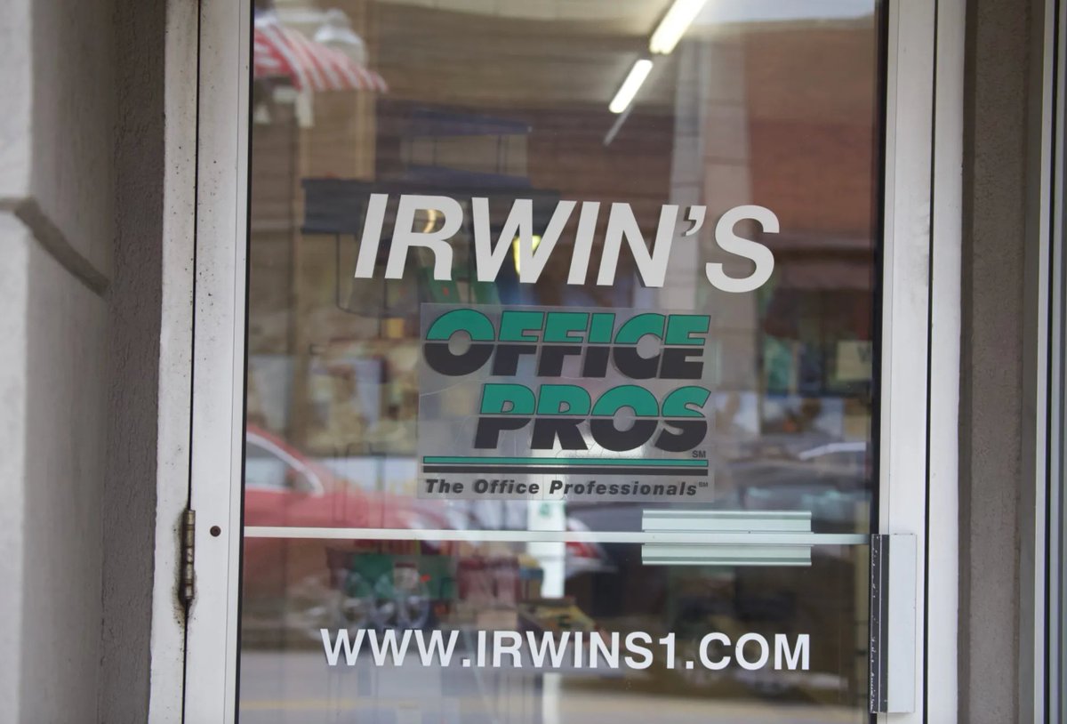 FriendsOhio's tweet image. 𝔹𝕀𝔾 ℕ𝔼𝕎𝕊: ✨One door closes… another opens up for more!

Welcome, Irwin’s Office Supplies customers! 💼
We’re proud to continue the legacy of great service that’s kept Ashland working for 65 years.
#FriendsOffice #AshlandOhio #EverythingForPeopleAtWork #BetterWithFriends