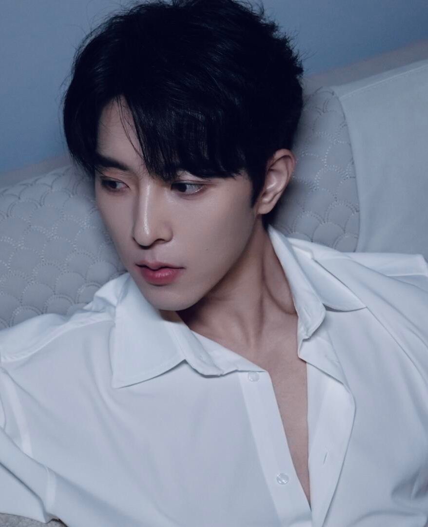 “I said to behave or do you like me when i spill red for you hmm?”
*Whimpers*
“Use your words baby i taught you better than this”