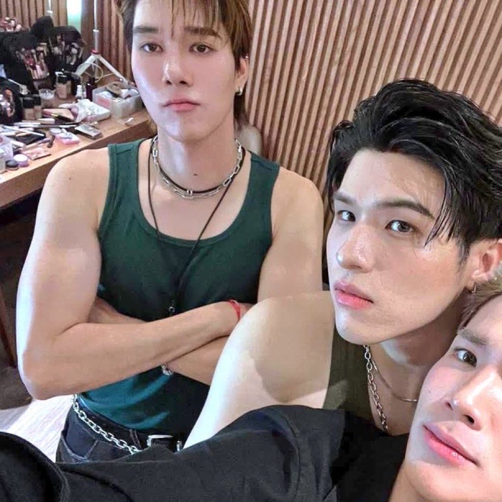 EXCYSE MW WHAT THE ACTUAL FUCJ