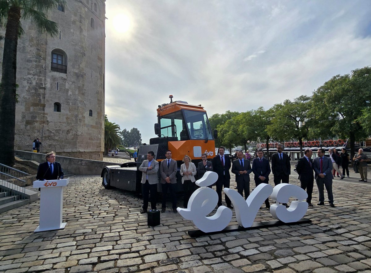 El Puerto de Sevilla participa en la presentación del vehículo de hidrógeno H2Tractor
suncruiseandalucia.eu/el-puerto-de-s…