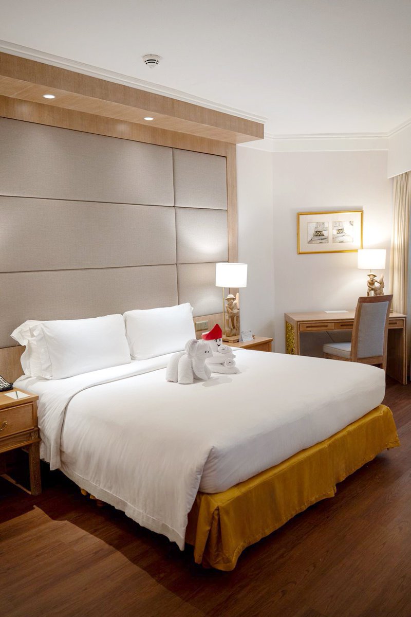 Mornings hit differently when you wake up here ☀️
Our Garden Wing Room combines cozy home vibes with 5-star comfort 
perfect for long stays, business trips, or a peaceful weekend escape.

Would you choose this room for your next getaway? 💬
📸 @jktstayingguide