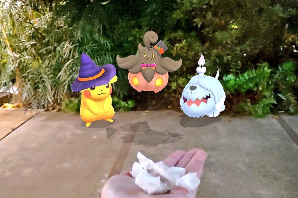 “こんなに　かわいい　おばけたちには　とうてい　かないっこ　ないよ！！”
#HalloweenAR2025
#PokémonGO
#GOsnapshotCelebration
…………トリックオアトリートされたので、手持ちのキャラメルを全て差し出すほかなかった。