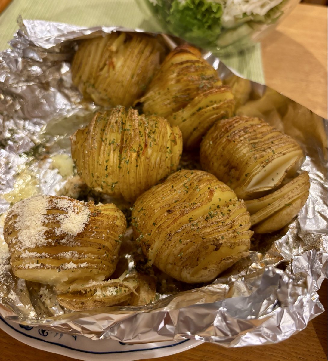 今日の炭水化物はこれ。キタアカリ🥔

チームメイトの小石の影響でいつのまにか自分もジャガイモ好きになりました🙏