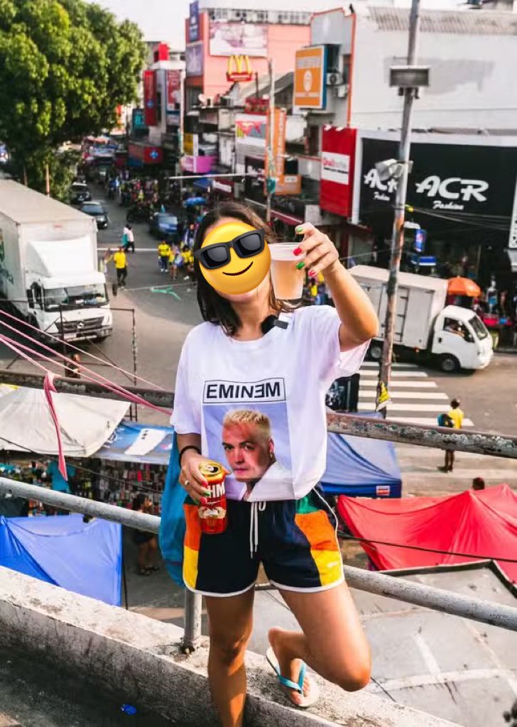 felipejayme's tweet image. Essa estética que uma parte considerável dos Millenials de classe média/alta aderiu é um negócio deprimente.  

E quando já se passou dos 35+, fica ainda mais tosco…