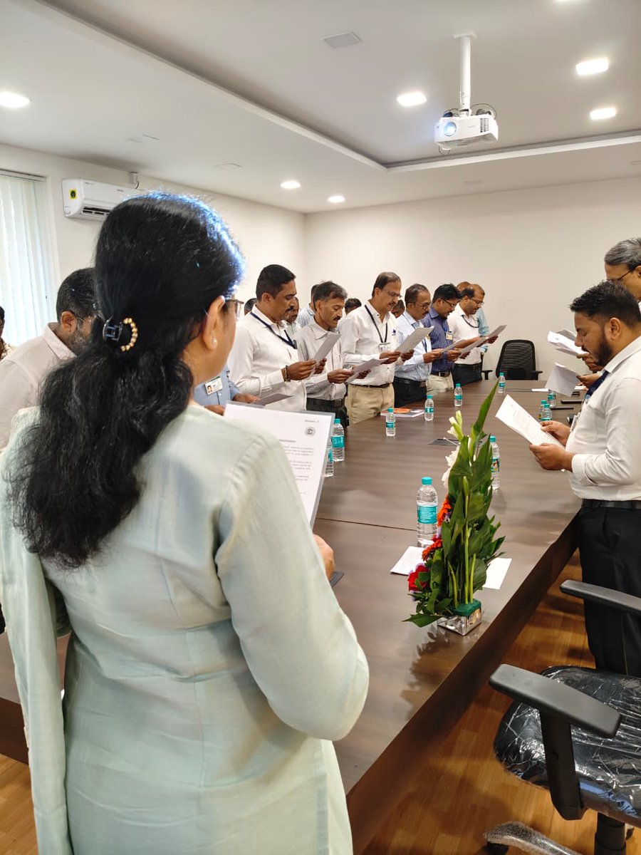 HALPUNE's tweet photo. Vigilance Awareness Week 2025 commenced at HAL on 27.10.2025 at 11.00 am with the Inaugural function at the hands of Ms. Nirja Saraf, Managing Director. Hon’ble MD administered the Integrity Pledge for Citizens and for Organization to all the officials of the Organizations https://t.co/tV2YHrHydv