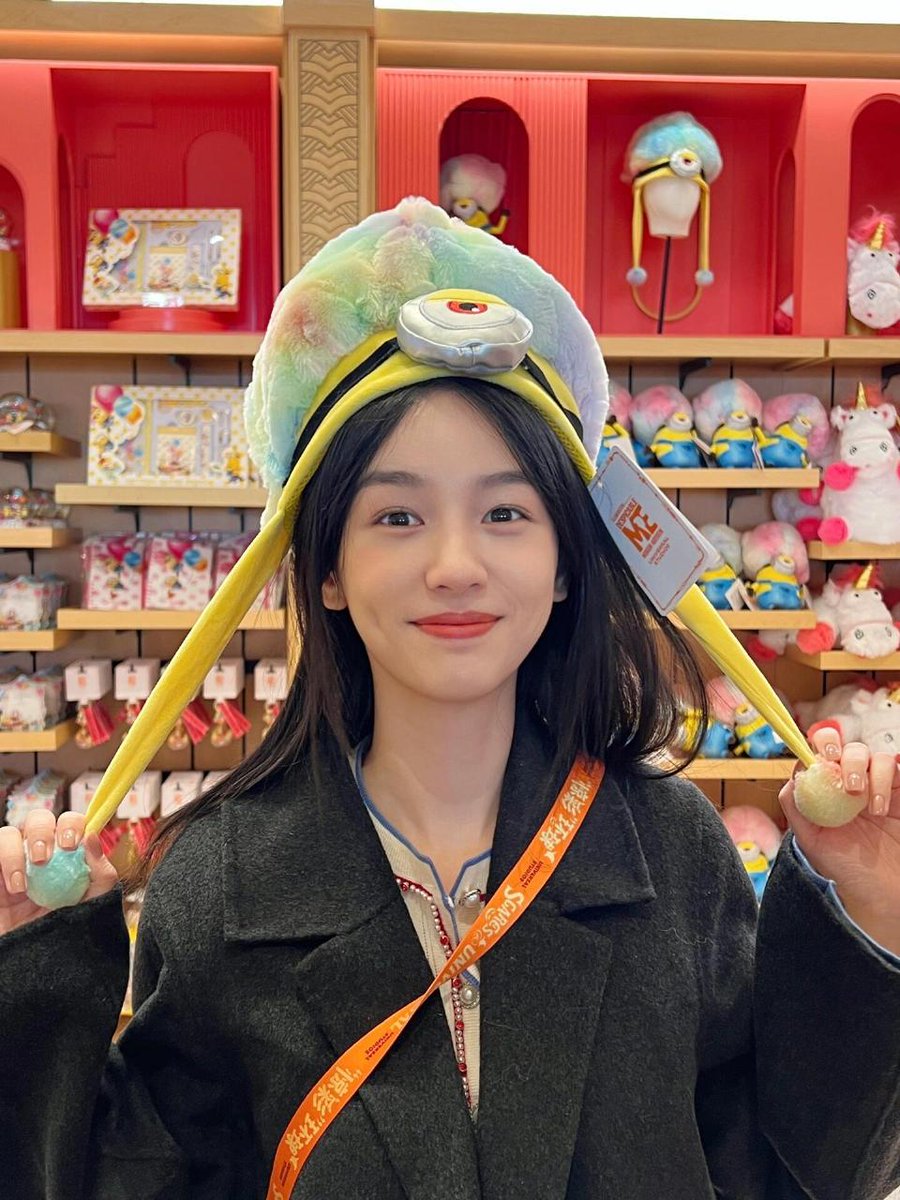 her hat collection is something so adorable