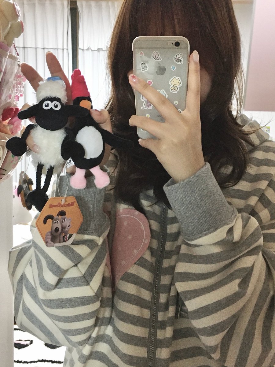 030_Yumm_'s tweet image. #광고 #아비노

👉🏻 RT추첨 이벤트 10분
아비노 스킨 릴리프 바디로션을 드립니다!!
(인용에 제품명+기대평 작성하면 당첨 확률 UP!)

키링 너무 기여워…👉🏻👈🏻
숀더쉽 키링이 내 스타일..
가방에 바로 달았다!!🪽

10/30 올영 오늘의특가
아비노X윌레스&amp;amp;그로밋 콜라보를
42% 할인가에 만날 수 있다!💗