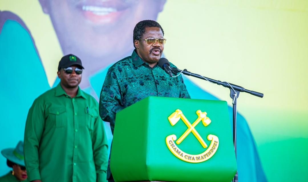 uvccm_tz's tweet photo. 𝗪𝗔𝗧𝗔𝗡𝗭𝗔𝗡𝗜𝗔 𝗪𝗔𝗠𝗘𝗥𝗜𝗗𝗛𝗜𝗞𝗔 𝗡𝗔 𝗨𝗧𝗘𝗡𝗗𝗔𝗝𝗜 𝗞𝗔𝗭𝗜 𝗪𝗔 𝗗𝗞𝗧. 𝗦𝗔𝗠𝗜𝗔 - 𝗗𝗞𝗧. 𝗡𝗖𝗛𝗜𝗠𝗕𝗜

𝘼𝙢𝙨𝙝𝙪𝙠𝙪𝙧𝙪 𝘿𝙠𝙩. 𝙎𝙖𝙢𝙞𝙖 𝙠𝙬𝙖 𝙠𝙪𝙚𝙣𝙙𝙚𝙡𝙚𝙖 𝙠𝙪𝙢𝙪𝙖𝙢𝙞𝙣𝙞.

#SamiaDay
#TukutaneKituoni
#TokaNitokeTukatiki✅✅✅ https://t.co/0ybHMMBomN