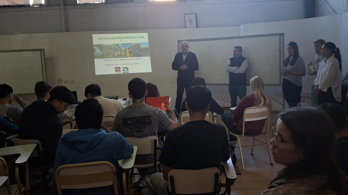 IDEVI en foco: la UNCo fortalece la formación agraria con jornadas técnicas de actualización – Ver más uncoma.edu.ar/ultimas-notici…