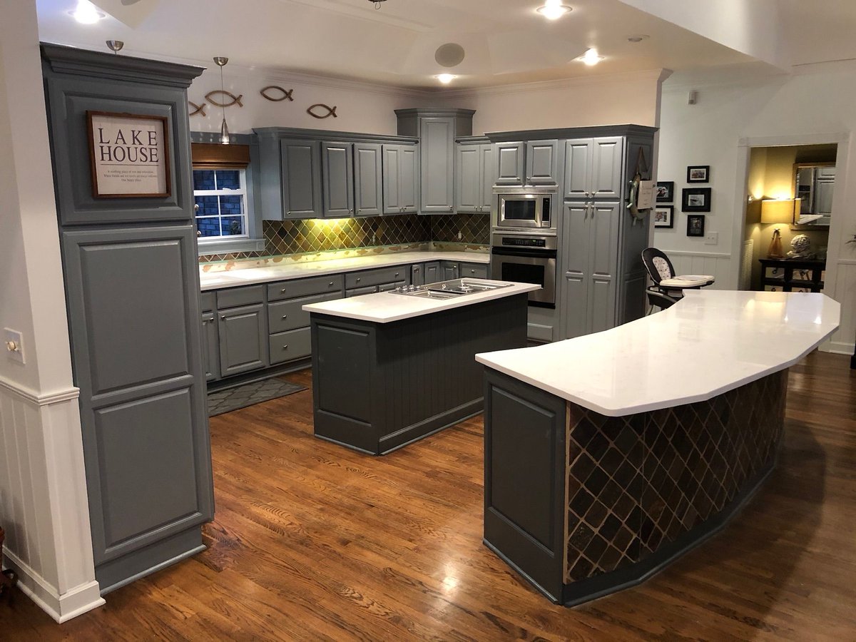 AndCabinet's tweet photo. Double islands are getting very popular! Come by our office and check out some of our latest designs and colors.  Countertop and Cabinet 
6210 County Road 222
Cullman, Al 35057

https://t.co/HahgNV3yTA

#granitecountertops #marblecountertops #quartzcountertops https://t.co/DIoW8quXWE