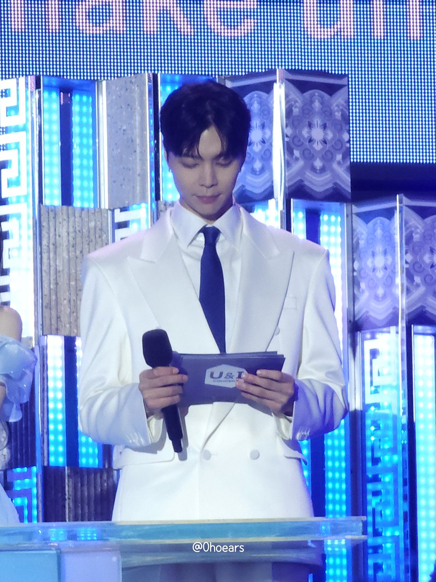 0hoears's tweet photo. 20251028 IFWY U&amp;I 콘서트 💚MC JOHNNY💚
하얀통통이 https://t.co/vU4gYdNtQ5