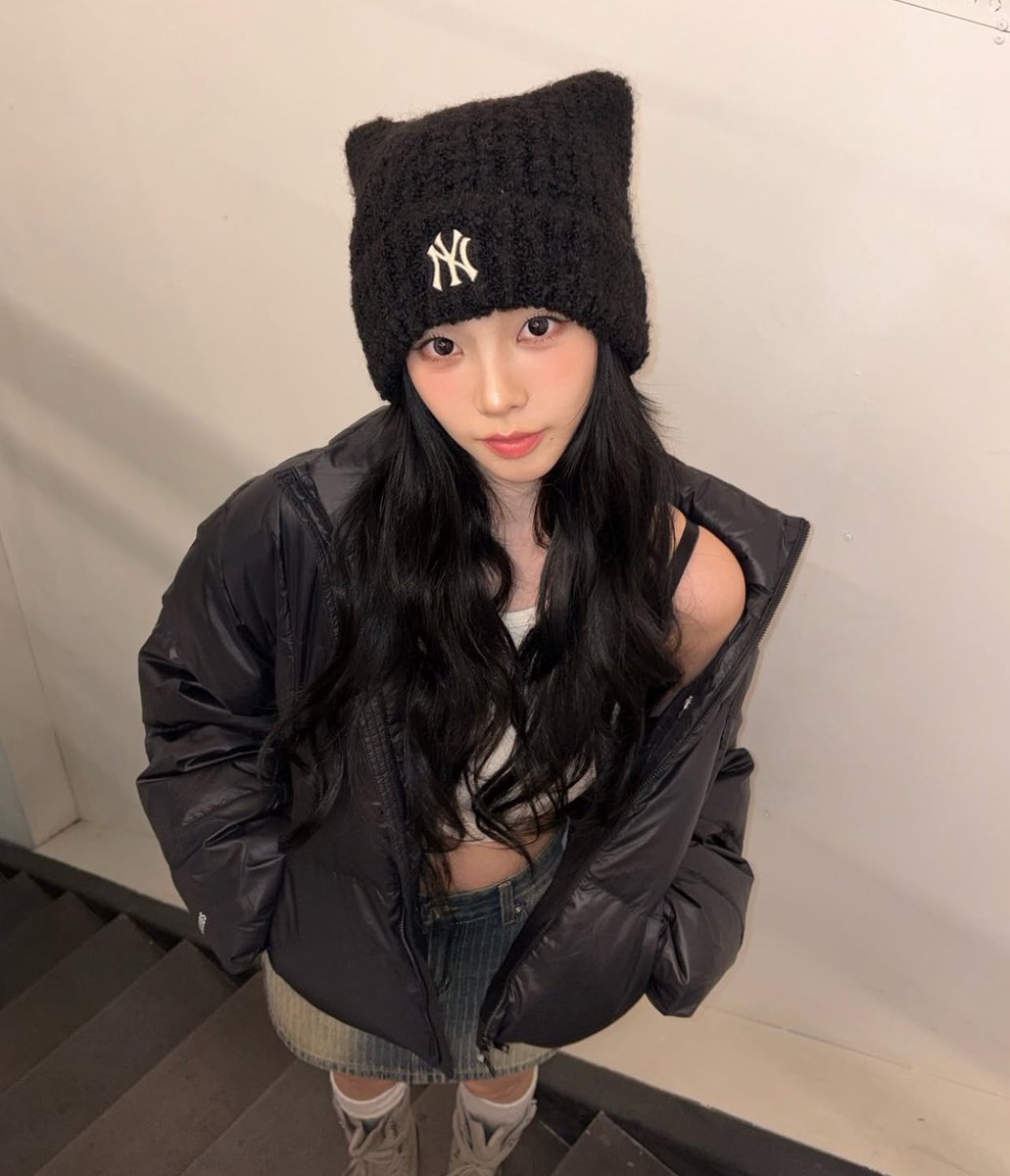 hourly karina tweet media