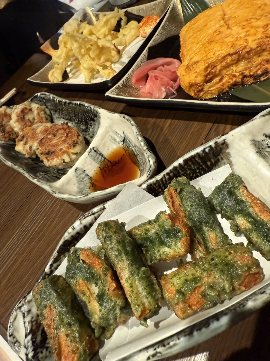 kan_ru2's tweet photo. レトロなおみくじがあった居酒屋🏮 https://t.co/DOy5VsaPQE