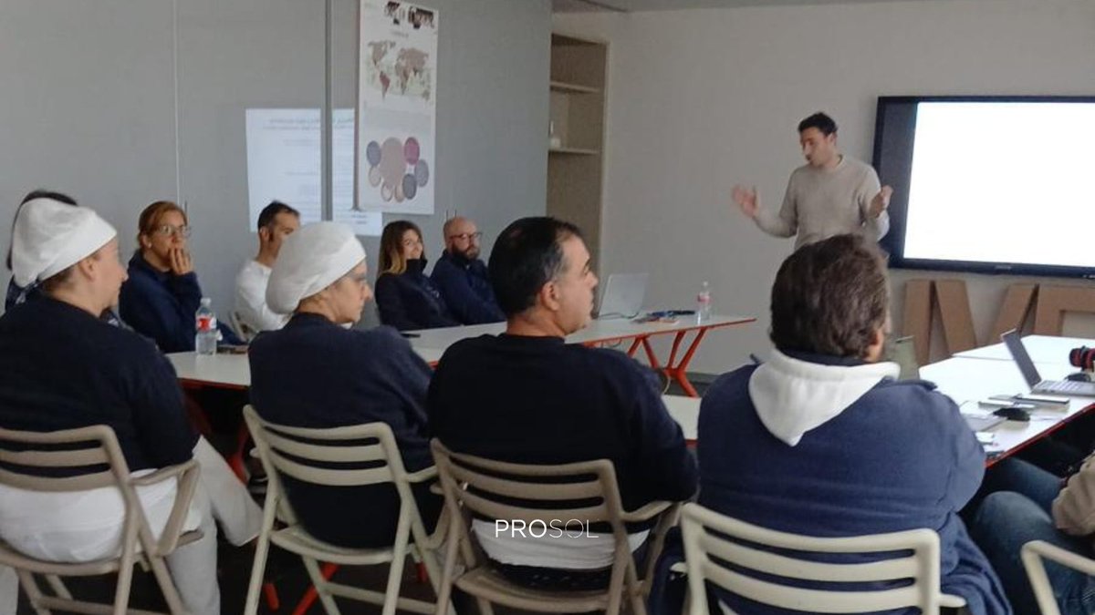 "No me da la vida"
¿Cuántas veces te has descubierto repitiéndote algo así?

☀️El #EquipoProsol ha asistido a un taller impartido por el psicólogo Rubén Mosquera sobre #Cronopatía para aprender a lidiar con el "no llego a todo"

#SaludMental #MejorCaféParaUnMundoMejor #ProSalud