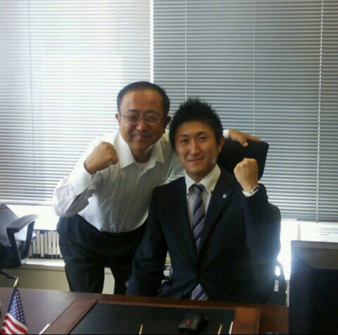 twrvr2's tweet photo. 現在、弊所関連会社と業務委託を締結していた高嶋克成氏と連絡が取れない状況が続いております。
弊所の顧問先に数百万の金銭を借りようとしたり取引先に虚偽の内容の連絡をするのはやめてください。
もし、違うということであれば、高嶋氏本人がこの投稿を見ているのであれば、弊所まで連絡ください。 https://t.co/wpKygBQPyk