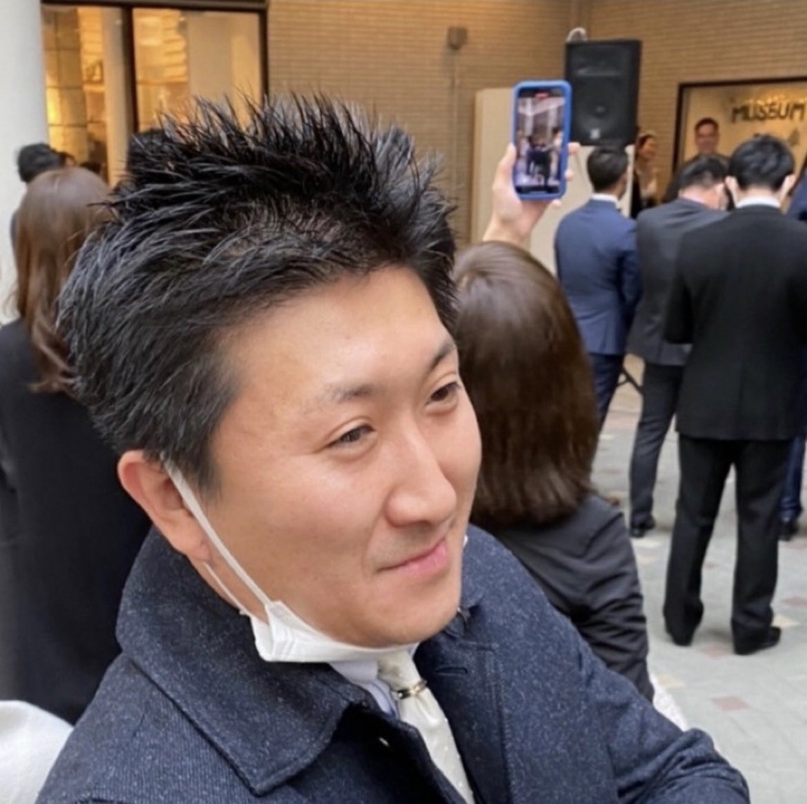 twrvr2's tweet photo. 現在、弊所関連会社と業務委託を締結していた高嶋克成氏と連絡が取れない状況が続いております。
弊所の顧問先に数百万の金銭を借りようとしたり取引先に虚偽の内容の連絡をするのはやめてください。
もし、違うということであれば、高嶋氏本人がこの投稿を見ているのであれば、弊所まで連絡ください。 https://t.co/wpKygBQPyk