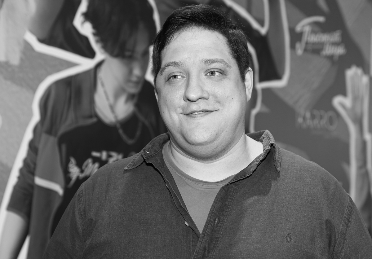 kinopoiskru's tweet image. Умер актер Роман Попов.

Звезде «Полицейского с Рублёвки», «Остаться друзьями» и других фильмов и сериалов было 40 лет.

Фото: «Легион-медиа»