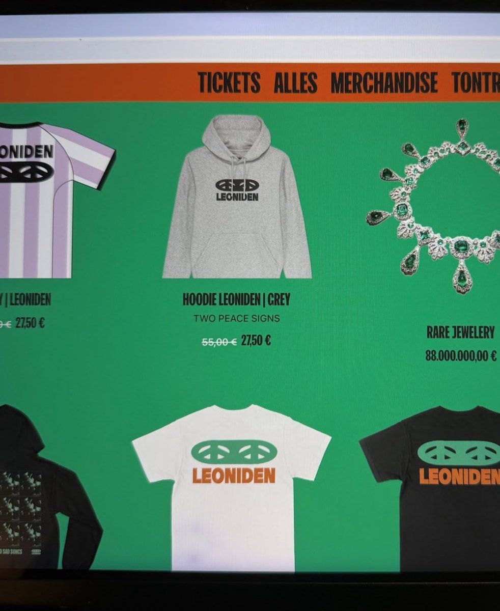 ab jetzt im shop 50% auf shirts etc. 💖 5€ per teil werden gespendet 🩷✨  gönnt euch! 🙂‍↕️