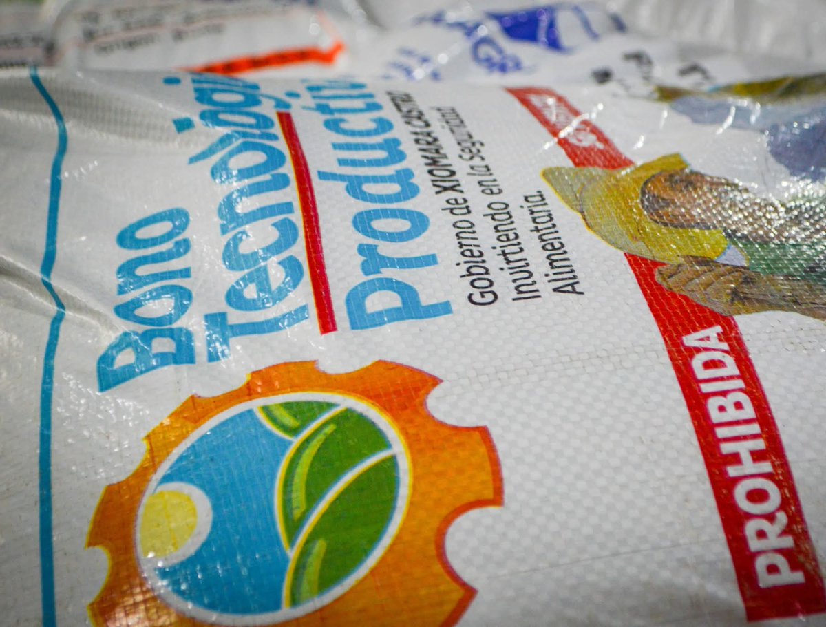 SEDESPA (@sedespahn) on Twitter photo ✅ Reporte del día 🧑🌾
El Gob de la Pdta. <a href="/XiomaraCastroZ/">Xiomara Castro de Zelaya</a> a través de la <a href="/saghonduras/">SAG Honduras</a> continua trabajando en el fortalecimiento del sector agroalimentario con la entrega del #BonoTecnológicoProductivo en la zona nor-occidente del País 🇭🇳 beneficiando a 1,300 familias productoras. ✅ Reporte del día 🧑🌾
El Gob de la Pdta. <a href="/XiomaraCastroZ/">Xiomara Castro de Zelaya</a> a través de la <a href="/saghonduras/">SAG Honduras</a> continua trabajando en el fortalecimiento del sector agroalimentario con la entrega del #BonoTecnológicoProductivo en la zona nor-occidente del País 🇭🇳 beneficiando a 1,300 familias productoras.