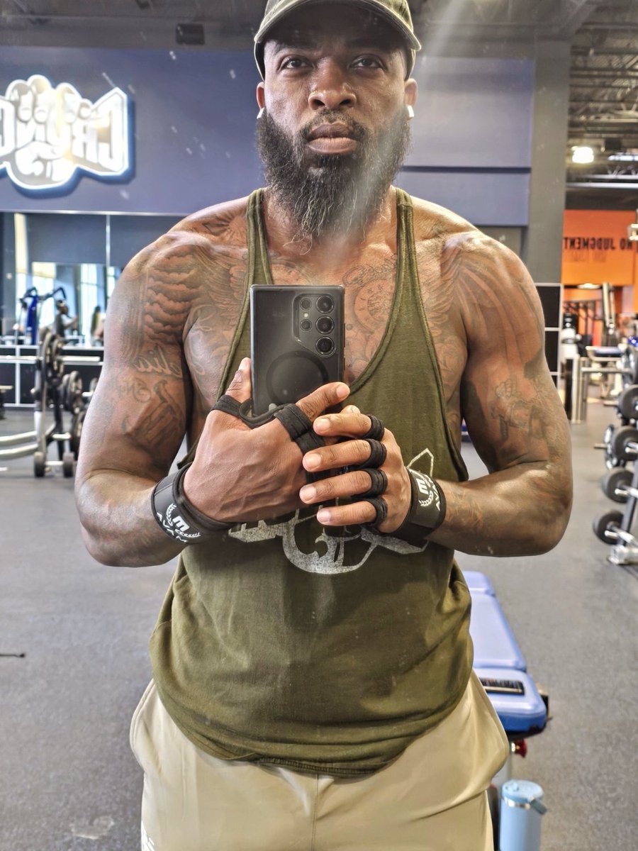 Blackrayal80 (@rayblac72329035) on Twitter photo 