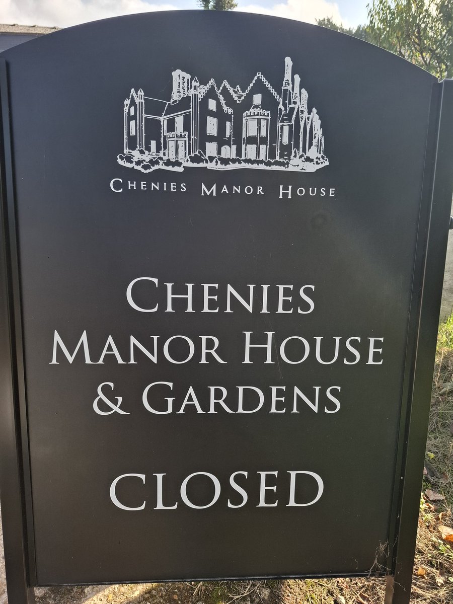 We may be closed for the season, but our office is open for wedding, filming, and corporate event enquiries!
And of course, our website is available 24/7
cheniesmanorhouse.co.uk