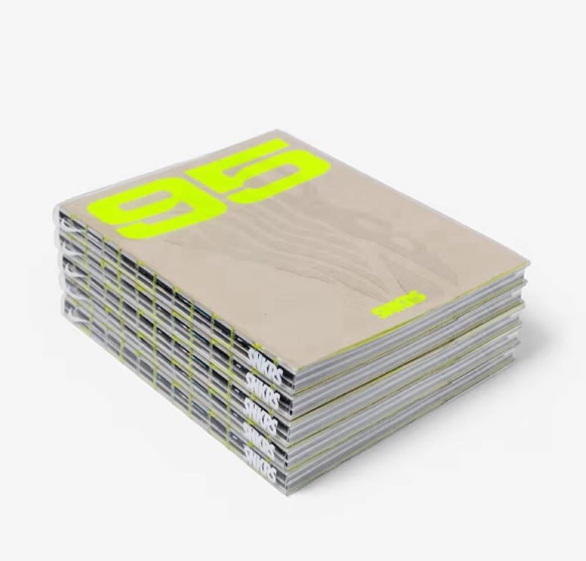 NIKE Air Max 95 30th anniversary bookセット WE LOVE AIR MAX 95 (双葉社スーパームック) | 双葉社 |本 | 通販 | Amazon