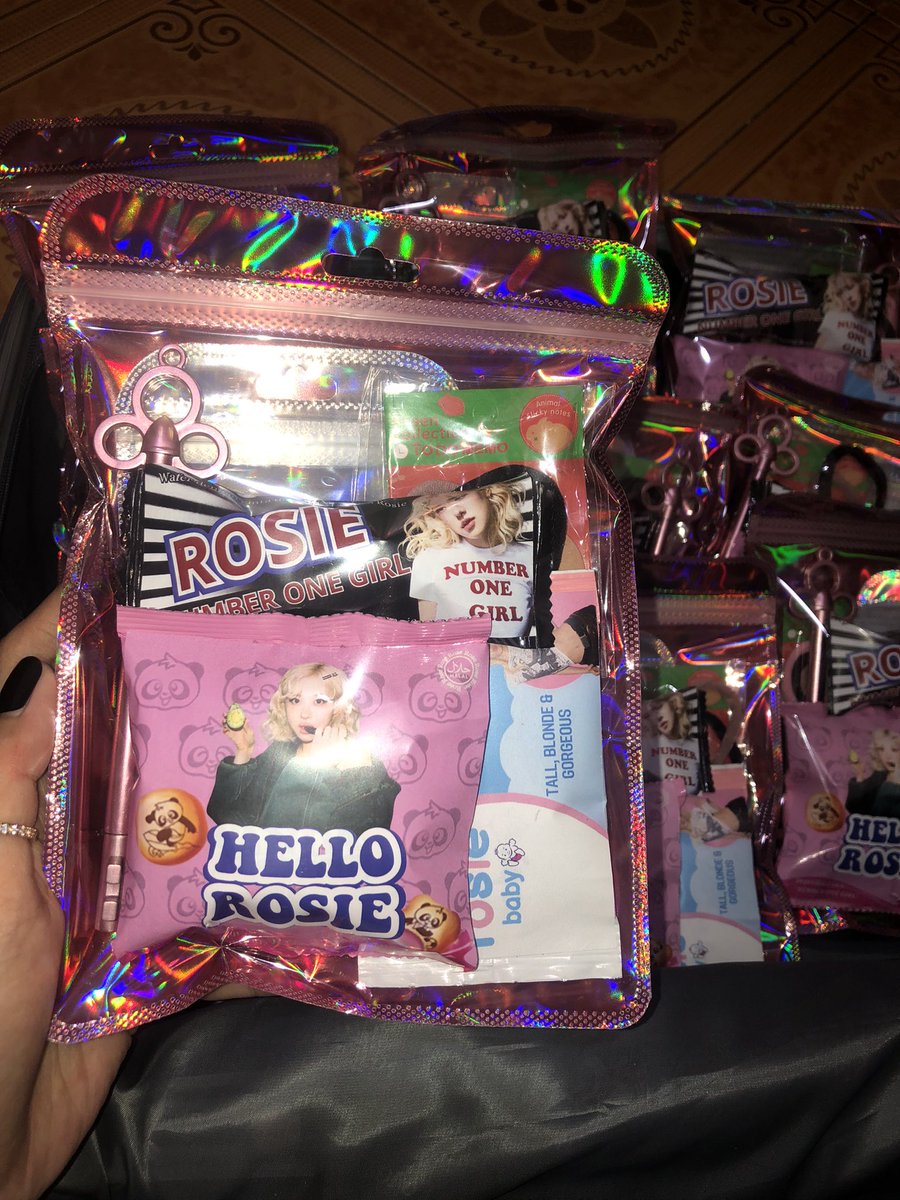 페이 - NUMBER ONE (_R_) tweet media