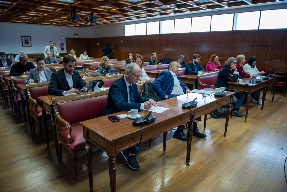 Senadoesp's tweet image. 👉Finaliza la comparecencia del Presidente del Consejo de Administración de la Corporación RTVE en la Comisión de Mixta de #RTVE

➡️ Web: senado.es/web/actividadp…

📄 Noticia: senado.es/web/actividadp…