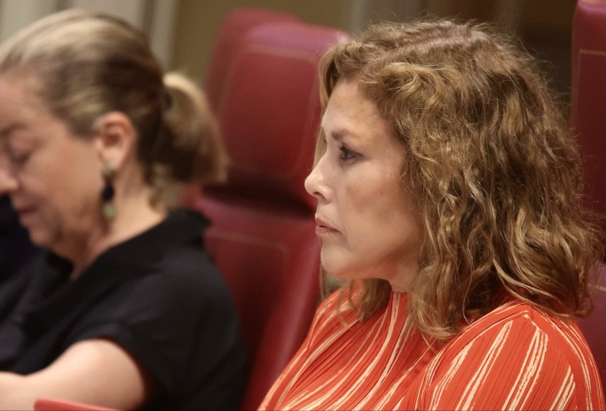 🔴 Recuerda que estamos en directo con nuestra sesión plenaria de este martes. Consulta el orden del día y síguelo en nuestro canal TV a través de la web y de las redes sociales:
📲 parcan.es/reuniones/asun…
📲 parcan.es/video/jornada/…