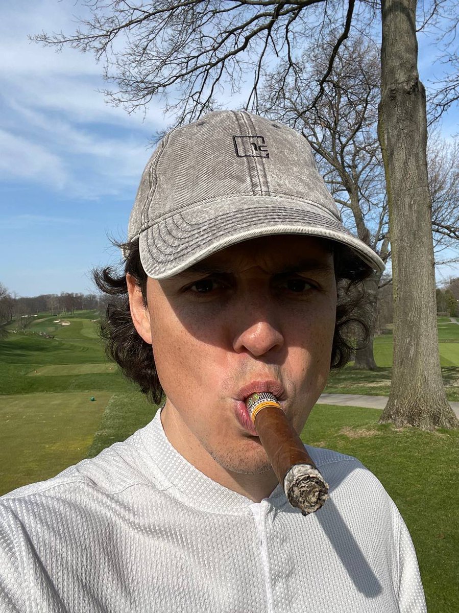 Amandyks tweet media