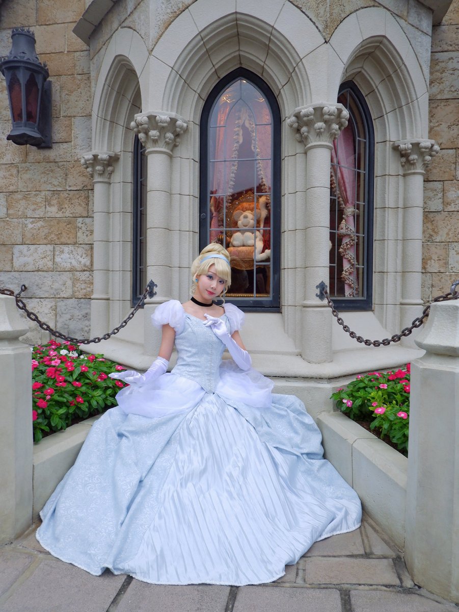 ami_kosuge's tweet photo. 正解はシンデレラでした💎👸🏼🏰✨

まさかの継母とシンデレラを
同じ年にやるという偶然😂😂

幼稚園の頃ぶりでとても念願でした🪽
Xに先に少し載せちゃう🤏

#dハロ #dハロ仮装 #Dハロ仮装2025 https://t.co/F0WYD6vlwR