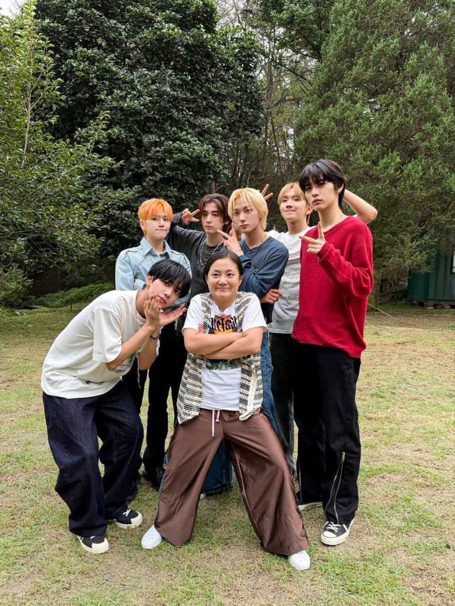 ttaesacn's tweet photo. Getting to attend at Naraesik!
Hearing such kind words really means a lot to us! Thank you for the compliments, Naraesik-nim. We had a great time! https://t.co/AKG3zJgGHW