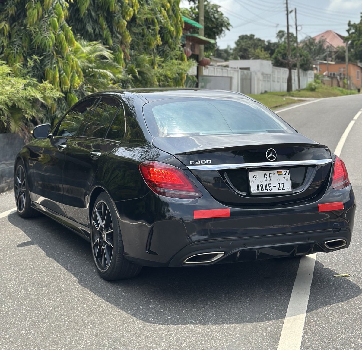 FrankDoe101's tweet photo. 2019 Mercedes-Benz C300 4Matic 
2.0T engine 
38k miles 
Keyless entry &amp; start  
Leather interior 
Rear view camera 
CarPlay 
Panoramic roof 
Collision alert 

Price - 385k p3 😁
WhatsApp no in bio 

#YourCarGuy 🚘🕺🏽 https://t.co/5o9JqXvros