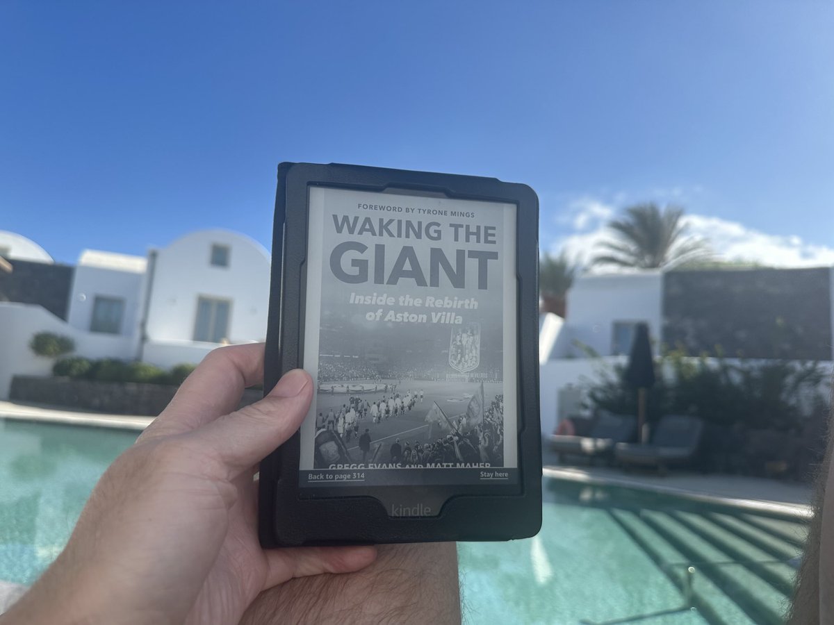 Might be the fastest I’ve ever read a book ⁦<a href="/greggevans40/">Gregg Evans</a>⁩ an excellent holiday read. Very nostalgic and uplifting UTV!