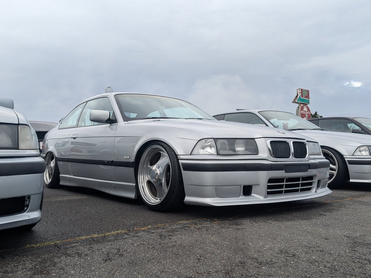 Suzuran_1015's tweet photo. 個人的ツボだったE36、とは言えどれも素敵な車ばかりでした。
#36MT https://t.co/JlcPbTG8GT