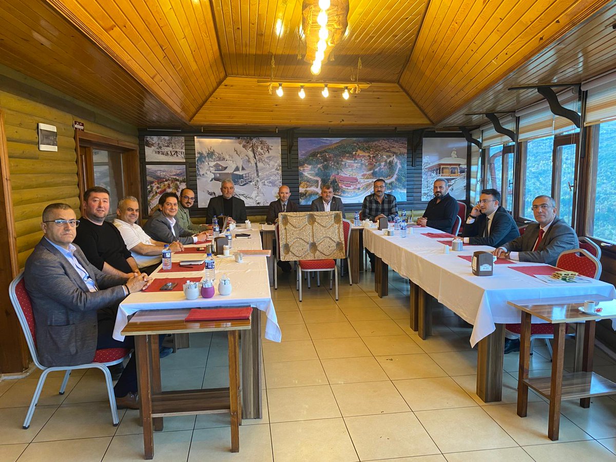 🌿 Yenice’de "Sürdürülebilir EcoPallet Tesisi" Projesi Toplantısı Gerçekleştirildi!

Dünya Bankası finansmanı ile yürütülen SoGreen Programı Güdümlü Proje Bileşeni kapsamında proje geliştirmek amacıyla, Ajansımız ve Yenice Belediyesi temsilcilerinin katılımıyla Yenice’de bir