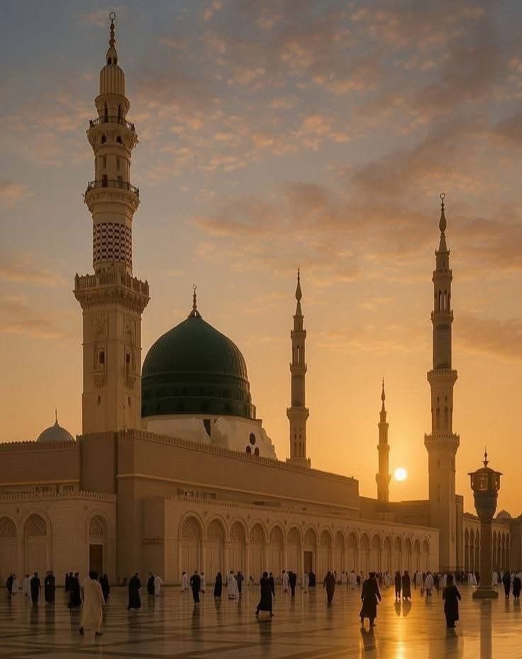 بڑی امید ہے سرکار قدموں میں بُلائیں گے
کرم کی جب نظر ہوگی مدینے ہم بھی جائیں گے