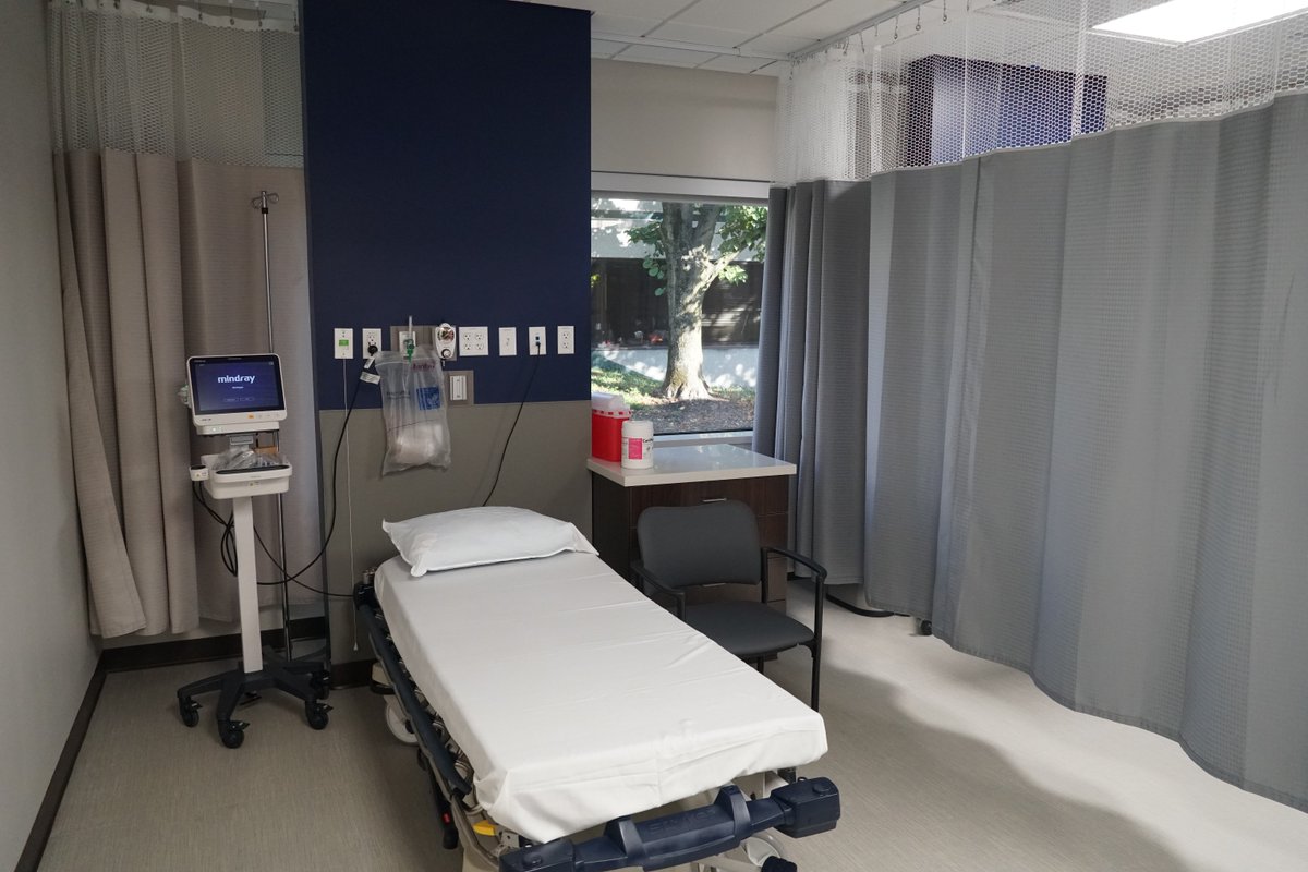 UroPartners_LLC's tweet photo. We're excited to announce the opening of the new UroPartners Imaging Center in Westchester! 🎉
This is a major step toward giving you seamless, integrated urology care without the hospital hassle.
#UroPartners #ProstateCancer #PSMAsCan #PAE #WestchesterIL #AdvancedImaging https://t.co/uYC63UOGqF
