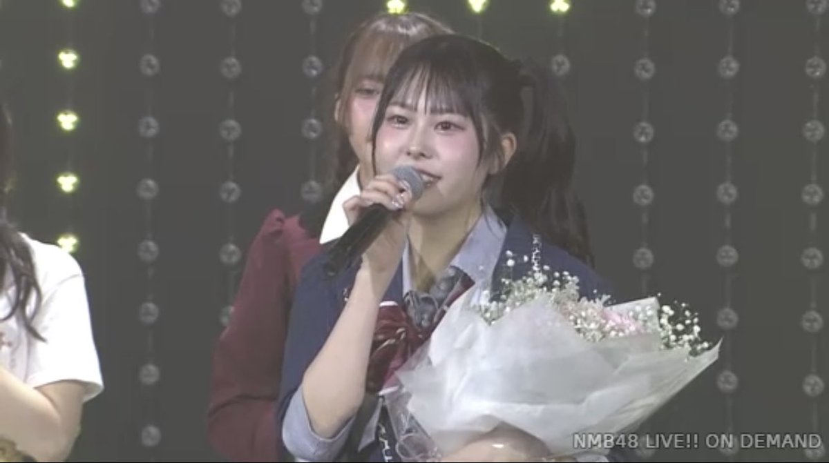 先ほど #渋谷紗雪卒業公演 が終わった✨

いつものように紗雪ちゃんは太陽のように輝いていた☺️

これからもその太陽を“ずっとずっと”観ていたかった☺️

だから“おめでとう”の代わりに“ありがとう”😊

NMB48に入ってくれて、そして今日まで「ホンマにサンキュー」✌️😄

#NMB48 #なんばらえてぃー公演
