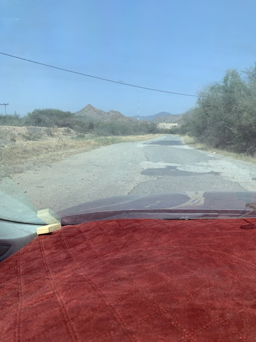 3bodka_44's tweet photo. حسبنا الله ونعم الوكيل. إلى متى عدم التجاوب في مطالبة سفلتة طرق الحبيل إلى قطاع العقل والمجمعة ومفرغ السيل بمحافظة رجال ألمع بمنطقة عسير؟! 

رغم وجود مدارس بنين وبنات ومركز صحي؛ إلا أن أمانة المنطقة لم تبدي تجاوبها!!
@SaudiTransport @asirmunicipal @RGAsaudi @938 https://t.co/JLICfeIyA0