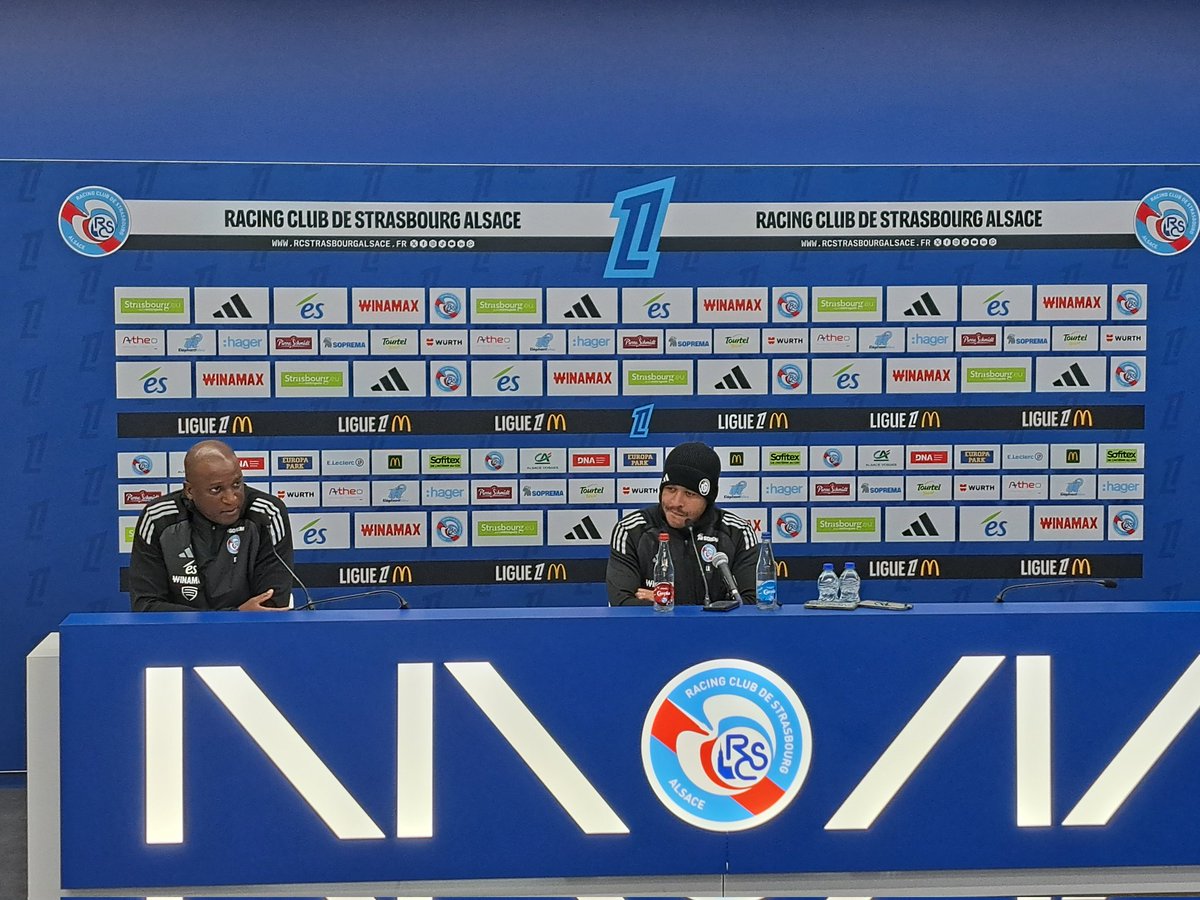 L'entraîneur du <a href="/RCSA/">Racing Club de Strasbourg Alsace</a> Liam Rosenior fait son mea culpa.
"On fait tous des erreurs, j'ai réagi à chaud. J'ai eu tort sur le carton rouge. Je m'excuse. J'espère que Malick Fofana se rétablira rapidement."
#OLRCSA