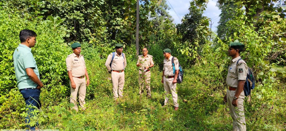 वनमण्डलाधिकारी ने अमरूवा एवं गोलझर क्षेत्र का किया निरीक्षण, भक्तिन बांध एवं झिरिया बांध को पर्यटन स्थल क़े रूप में विकसित करने एवं रोजगार सृजन हेतु दिए निर्देश।
<a href="/DeepakSoni_1/">Deepak Soni</a> 
#balodabazar 
#CGRajatMahotsav 
#forest