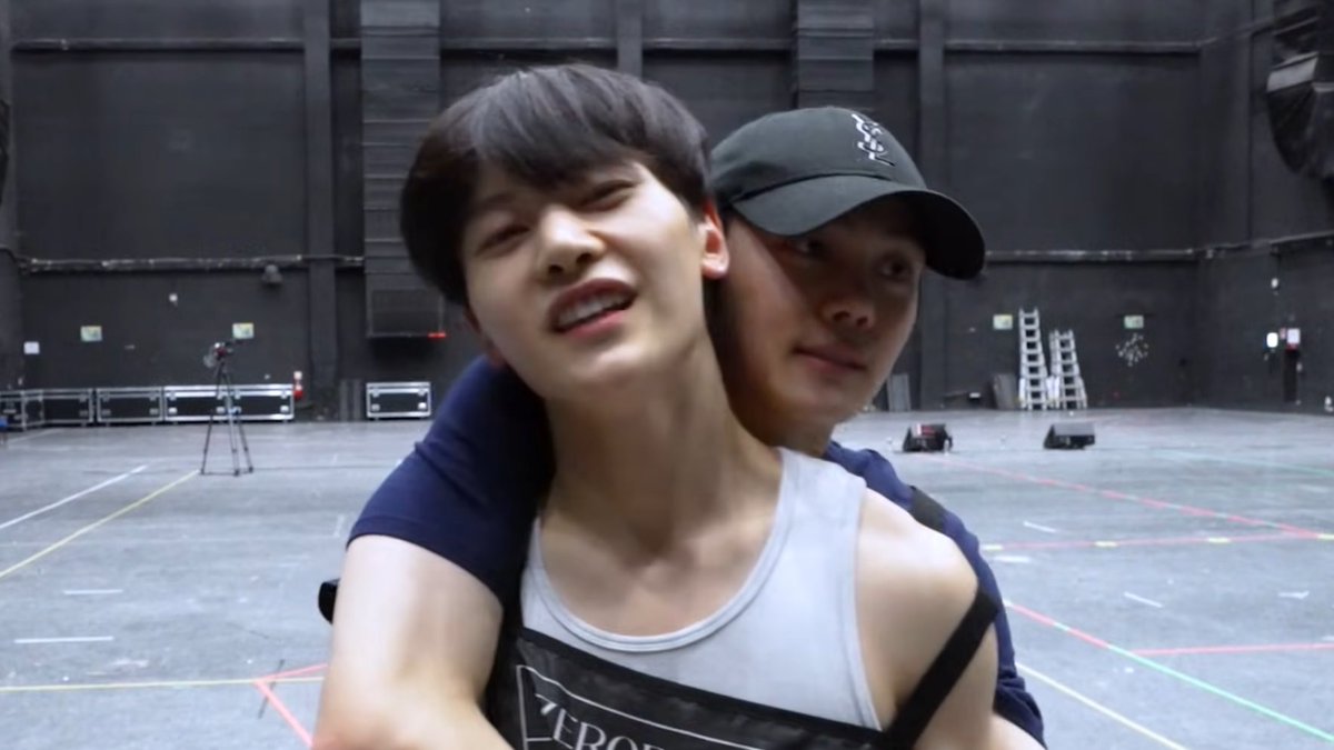 ไม่เป็นแล้วป้าโรส เป็นเจเบวอนดีกว่า😭