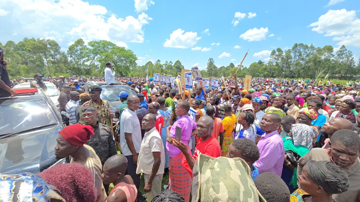 Governor Natembeya’s message in Malava was clear — reject handouts and government-backed puppets, and instead embrace a candidate grounded in truth, service, and the people’s will. #NatembeyaInMalava Tembea Na Panyako