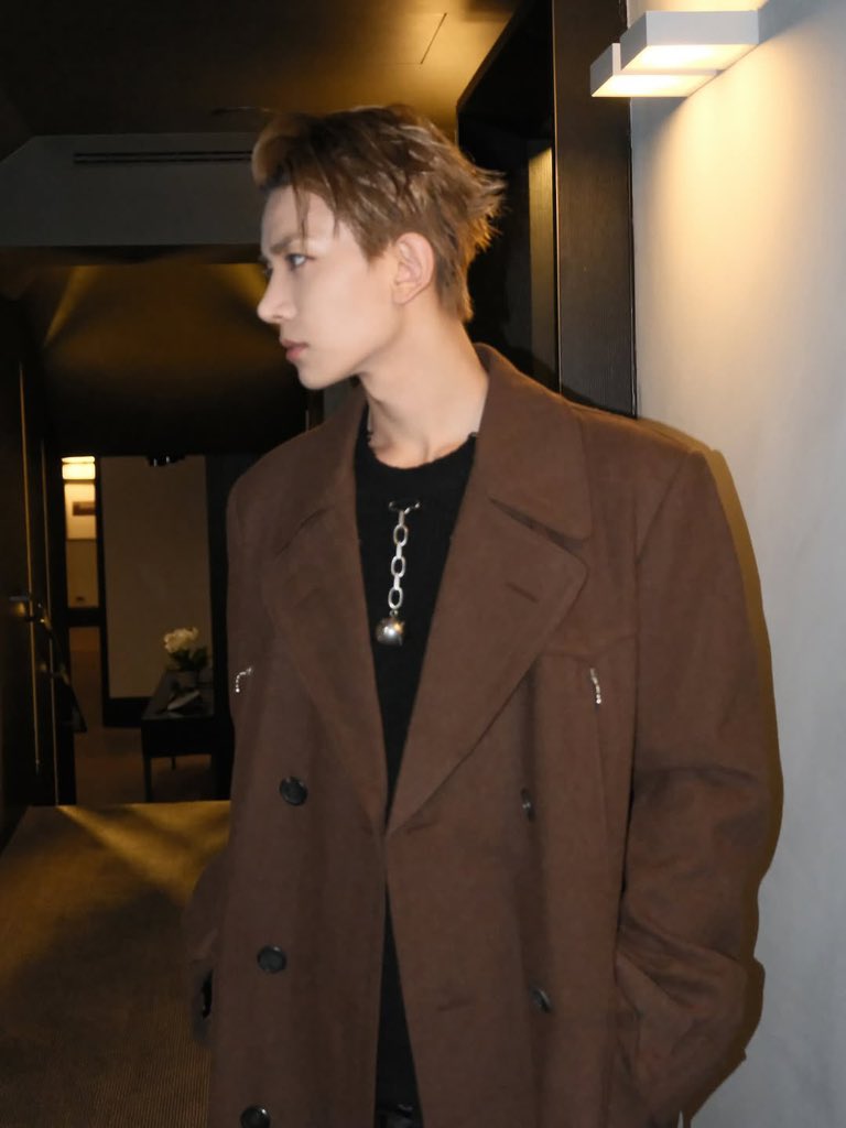 𝐄𝐕𝐀𝐍. tweet media