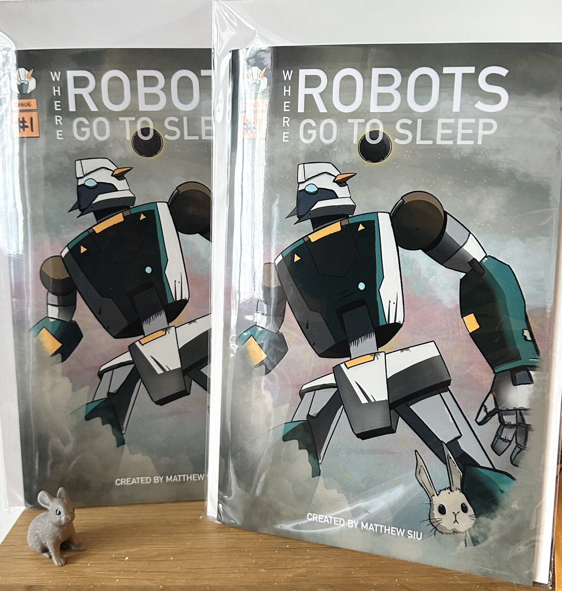 I know I said I won’t post about the comic here but I’m overjoyed that I finally have printed copies of my comic in hand!!!

I post about it on Instagram @whererobotsgotosleep instead but ahhhh!