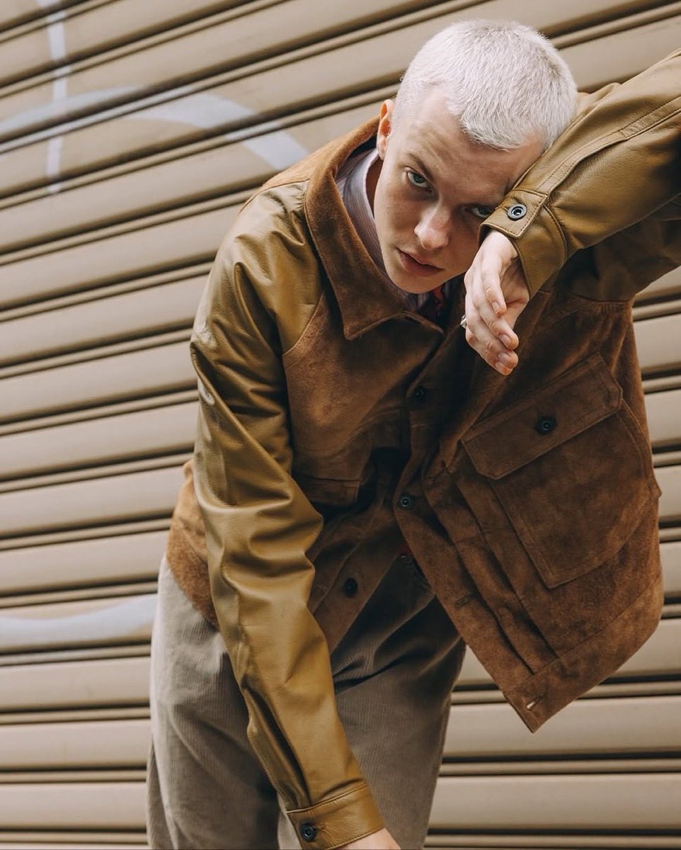 uptod4te's tweet photo. A LEATHER for JOURNAL STANDARD 25AW 別注コンビトラッカージャケットが国内10月31日（金）より発売 【エーレザー JS ジャーナルスタンダード 新作】
https://t.co/588kQtsJCx https://t.co/i7nT8PcY3B